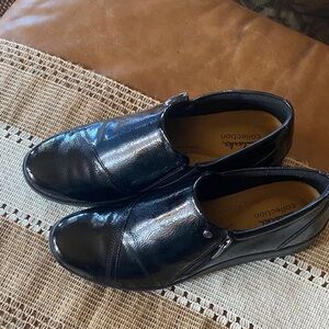 Clarks Black Leather Slip-On Loafers for women